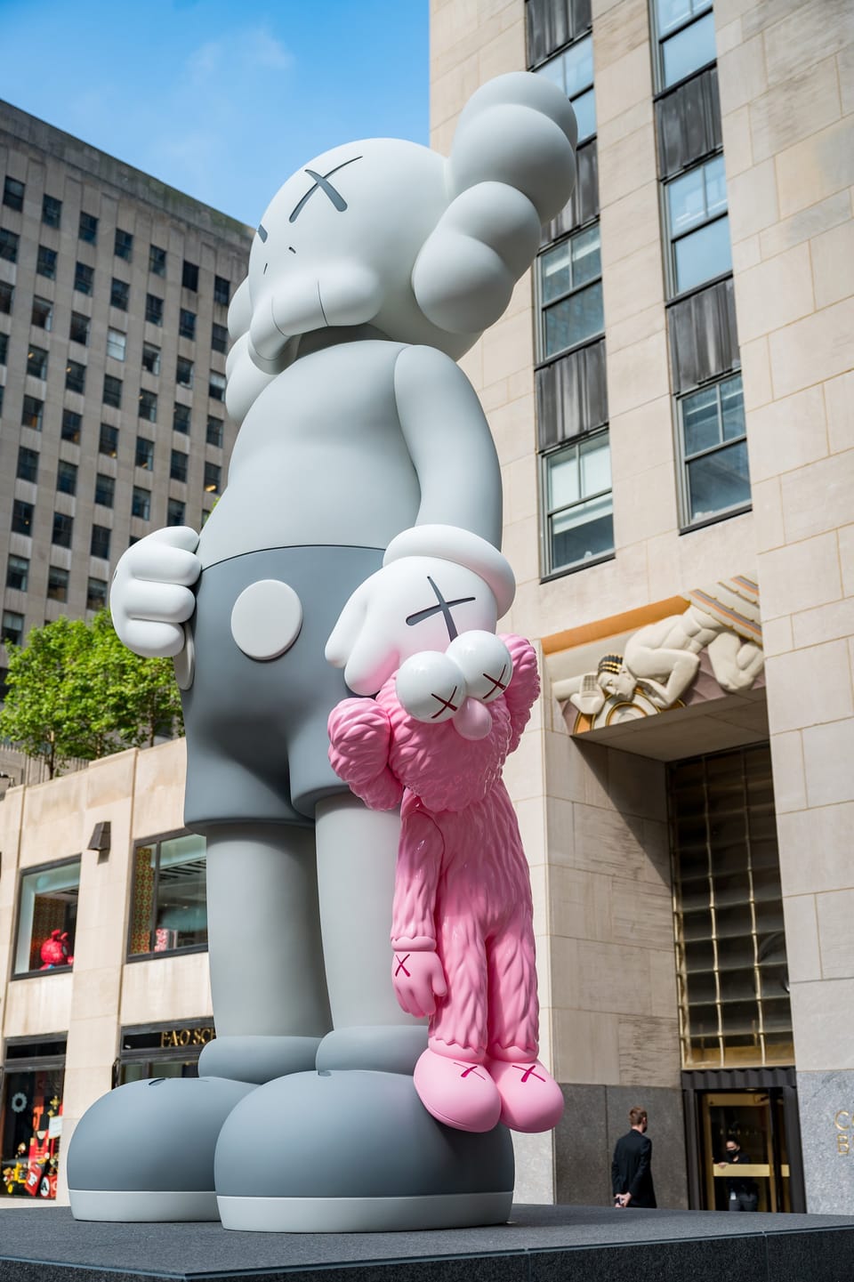An Insider's Tour of the Kaws Exhibition: What to Expect