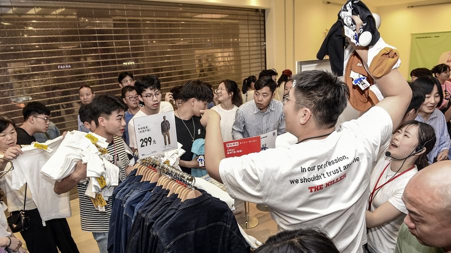 Kaws x Uniqlo collaboration